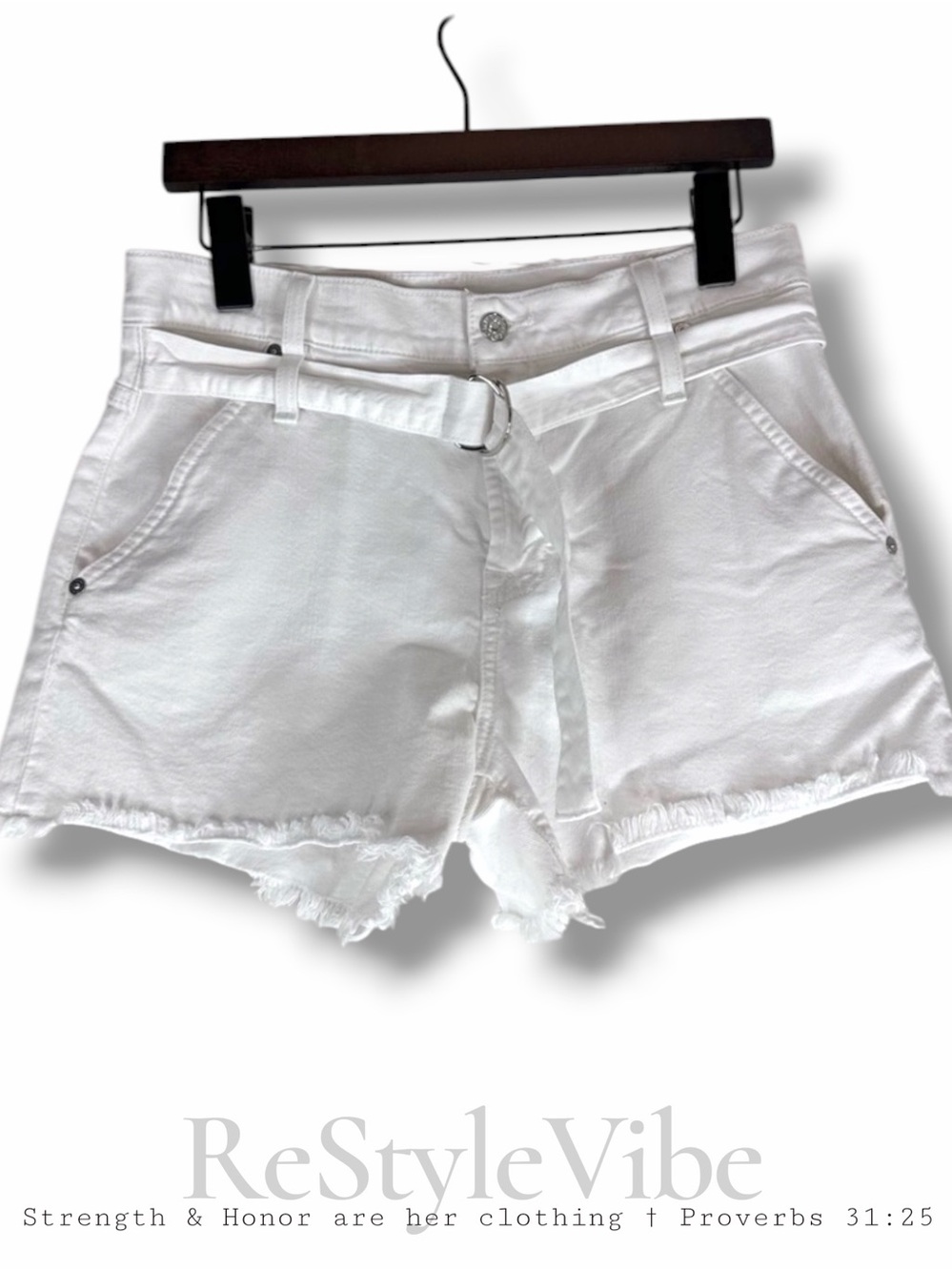 7 FOR ALL MANKIND Women’s Size 26 Denim Jean Shorts High Rise White Stretch